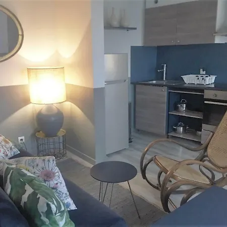 Apartament Charmant Renove Au Centre De